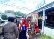 Miris! Perempuan di Padang Mengemis di Jalan Raya sambil Gendong Bayi