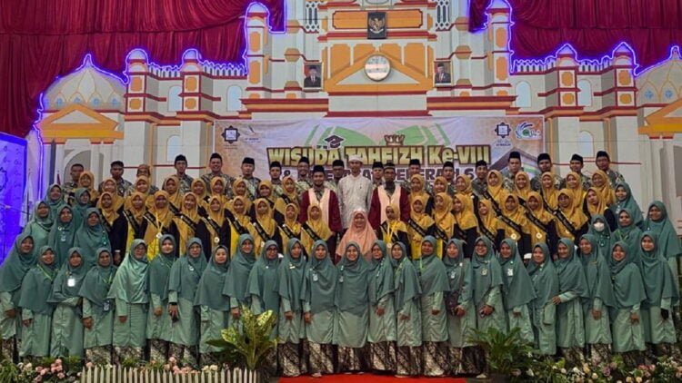 Wisuda Tahfizh VIII dan Pelepasan Generasi 6, Sabtu (3/6/2023) di GOR Ar Risalah, Kelurahan Balai Gadang, Kecamatan Kototangah, Padang. (Dok. Istimewa)