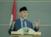 Jaga Kelestarian Hutan, Gubernur Ajak Pejabat OPD di Sumbar Ikut “Mengasuh Pohon”