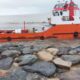 Kapal tanker pengangkut BBM terdampar di Pantai Padang. (Foto: Dok. Pertamina Patra Niaga)