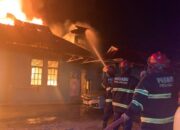 1 Rumah dan 2 Toko di Padang Hangus Terbakar, Kerugian Capai Rp1,1 Miliar