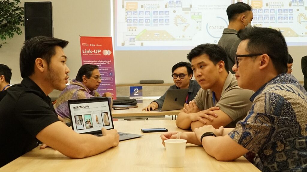 Telkomsel bersama Xendit dan ANGIN menggelar Acara LinkUp yang mempertemukan startup, angel investor, serta venture capital potensial dengan tujuan untuk membangkitkan kembali ekosistem startup pasca pandemic Covid-19. (dok. Telkomsel)