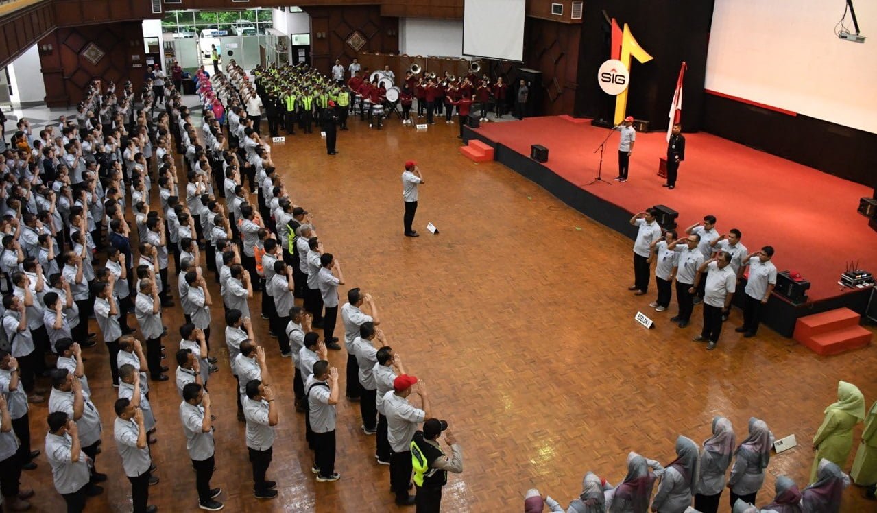 Suasana upacara peringatan 65 tahun Pengambilalihan Semen Padang dari Belanda yang digelar di GSG, Rabu kemarin. (dok. Humas)