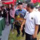 Kakanwil Kemenkumham Sumbar Haris Sukamto bersama Gubernur Mahyeldi saat mengunjungi legal expo Kemenkumham Sumbar di kawasan GOR H. Agus Salim Padang. (dok. istimewa)