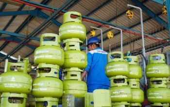 Ilustrasi distribusi gas LPG 3 kilogram. (Foto: Dok. Pertamina)