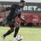 Kenneth Ikechukwu Ngwoke, striker berkebangsaan Nigeria yang mengisi slot terakhir pemain asing tim Kabau Sirah untuk Liga 2. (dok. Facebook)
