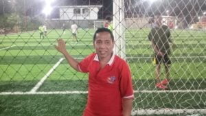 Novrizon, salah satu pengurus Koperasi Saudagar Minang yang mengelola lapangan mini soccer tersebut. (dok. istimewa)