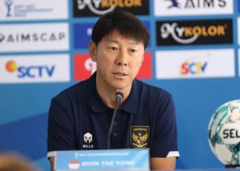 Shin Tae-yong saat konpers sebelum laga Indonesia vs Thailand di AFF Cup 2023. (dok. PSSI)