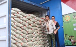 Menteri Pertanian Syahrul Yasin Limpo (Mentan SYL) saat melepas ekspor 1.000 ton kacang hijau tujuan negara Cina di Jakarta, Senin (28/8/2023). (Foto: Dok. ANTARA/HO-Kementan)