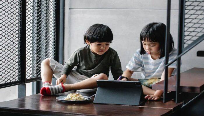 Psikolog Ingatkan Anak di Bawah 16 Tahun Belum Siap Miliki Akun Media Sosial