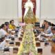 Presiden Jokowi memimpin ratas membahas ketersediaan dan keterjangkauan harga beras nasional, di Istana Merdeka, Jakarta, Rabu (2/8/2023) siang. (Foto: Humas Setkab/Agung)