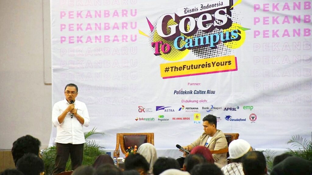 Semen Padang goes to campus di Politeknik Caltex Riau. (dok. Humas)