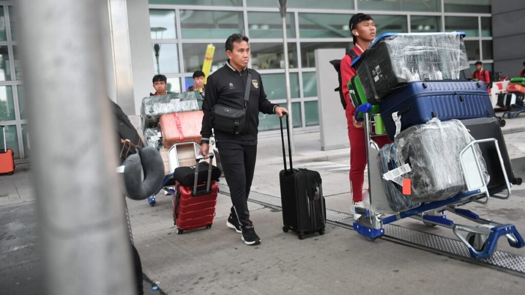 Pelatih Timnas U-17 Bima Sakti dan anak asuhannya sudah sampai di Jerman untuk menjalani TC. (dok. PSSI)