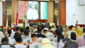 Menteri Perindustrian (Menperin), Agus Gumiwang Kartasasmita memberikan kuliah umum di Universitas Andalas, Senin (4/9/2023) siang. (Foto: Dok. PPID Unand)