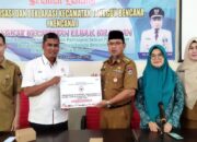 Semen Padang Salurkan Bantuan PMT untuk Baduta Stunting di Lubuk Kilangan
