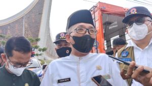 Wali Kota Padang Hendri Septa bersama jajaran OPD. (dok. Diskominfotik Padang)
