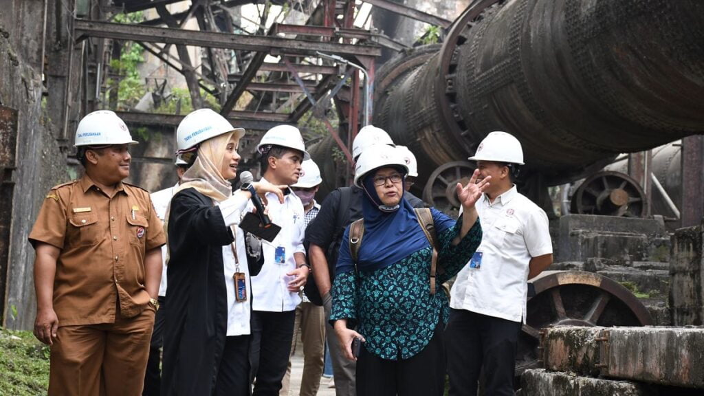 Kunjungan Kemendikbudristek dan BRIN ke Pabrik Indarung 1. (dok. Humas)