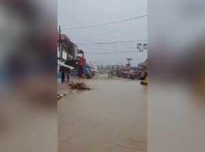Banjir di salah satu Nagari di Kabupaten Pasaman, Sumatera Barat (Sumbar). (Foto: Dok. Pusdalops PB)