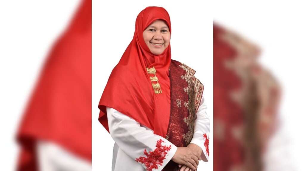 Istri Gubernur Sumbar, Harneli Mahyeldi siap maju DPR RI dengan 8 program untuk masyarakat. (dok. istimewa)