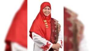 Istri Gubernur Sumbar, Harneli Mahyeldi siap maju DPR RI dengan 8 program untuk masyarakat. (dok. istimewa)