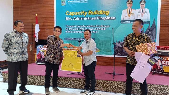 Penutupan Capacity Building Biro Adpim Setdaprov Sumbar. (Foto: Dok. Adpim)