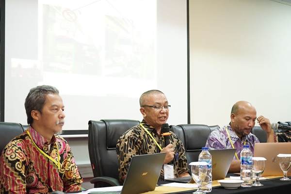 Kepala Departemen Linguistik FIB Unand, Oktavianus. (Foto: Dok. Istimewa)