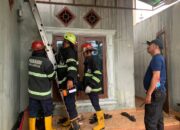 Rumah Perempuan Paruh Baya di Padang Ini Nyaris Hangus Terbakar