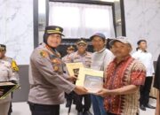 Ikut Andil Bantu Korban Erupsi Marapi, 12 Warga Dapat Penghargaan dari Polresta Bukittinggi