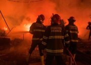 Rumah dan Toko Hangus Terbakar Selasa Dini Hari, Kerugian Rp750 Juta