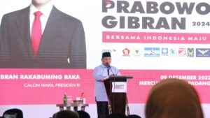 Prabowo Subianto saat memberi sambutan ketika kunjungan ke Sumbar. (dok. Radarsumbar)