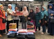 UPZ Semen Padang Serahkan Bantuan untuk Dua Rumah yang Terbakar di Indarung