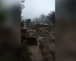 Banjir bandang di Kabupaten Agam pada Kamis (7/12/2023) sore. (Foto: Dok. BPBD)