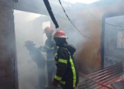 Rumah Hangus Terbakar di Padang, Kerugian Rp300 Juta