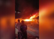Gudang Rongsokan dan Rumah di Padang Hangus Terbakar, Kerugian Rp600 Juta