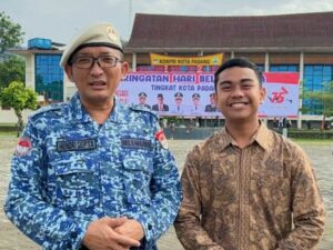 Wali Kota Padang, Hendri Septa dan Wako Cilik Padang 2022, Thayyibul Syafiq. (Foto: Dok. Istimewa)