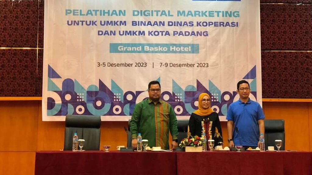 Pelatihan Digital Marketing di Padang untuk meningkat omzet para pelaku UMKM. (dok. istimewa)