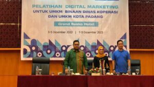 Pelatihan Digital Marketing di Padang untuk meningkat omzet para pelaku UMKM. (dok. istimewa)