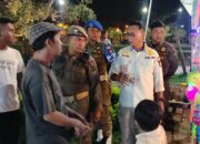 Satpol PP Tertibkan PKL di Gelanggang Balai Kota Padang