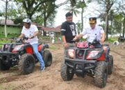 Ekos Albar Ajak Wisatawan Nikmati Wahana ATV di Pantai Pasir Jambak Padang