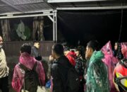 Naik saat Pergantian Tahun, 15 Pendaki Ilegal Diamankan BKSDA Sumbar