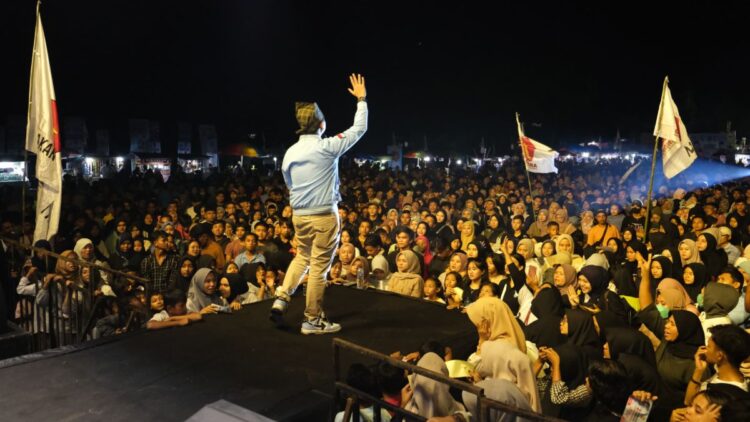 Komandan TKN Fanta hadiri konser Indonesia Maju di Payakumbuh. (dok. istimewa)