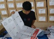Usai Diterima, KPU Padang Mulai Lipat 3,4 Juta lebih Surat Suara