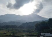 BPBD Agam Sebut 126 Jiwa Berada di Zona Berbahaya Erupsi Gunung Marapi