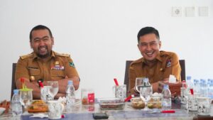 Wakil Gubernur (Wagub) Sumbar, Audy Joinaldy dan Wakil Wali Kota (Wawako) Padang, Ekos Albar. (Foto: Dok. Prokopim)