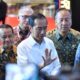 Presiden Jokowi memberikan keterangan pers usai membuka pameran otomotif IIMS 2024, di JI-Expo Kemayoran, Jakarta, Kamis (15/02/2024). (Foto: Humas Setkab/Jay)