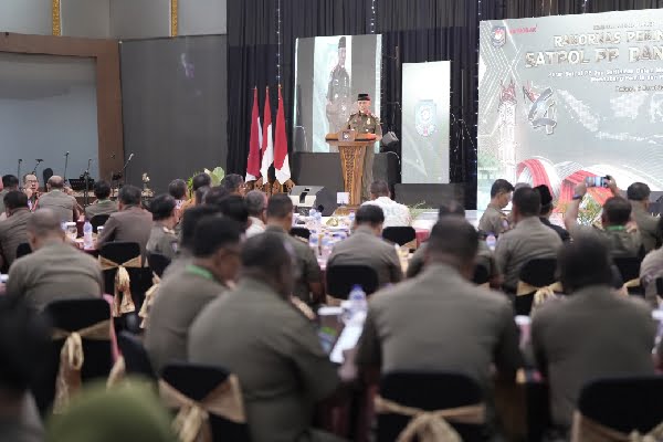 Rapat Koordinasi Nasional (Rakornas) dalam rangka memperingati HUT Satpol PP ke-74 dan Satlinmas ke-62 di Sumatera Barat (Sumbar) pada Sabtu (2/3/2024) pagi. (Foto: Dok. Adpim)