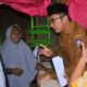 Momen haru warga Bungus Teluk Kabung yang menerima program Semata dan bedah rumah dari Pemko Padang. (Foto: Dok. Prokopim)
