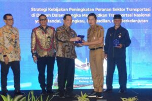 Mapping Isu Strategis Program Pembangunan dan Kebijakan Sub Sektor Transportasi Udara dan Perkeretaapian di Sumatera Barat (Sumbar) yang digelar Badan Kebijakan Transportasi Kementerian Perhubungan (Kemenhub), Selasa (5/3/2024) siang. (Foto: Dok. Prokopim)