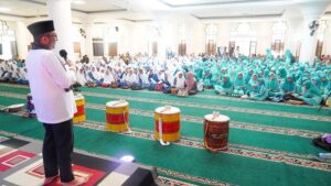 Kegiatan Pesantren Ramadan secara resmi dibuka Wali Kota Padang, Hendri Septa. Kegiatan tersebut dimulai dari tanggal 14 Maret hingga 5 April 2024. (Foto: Dok. Prokopim)