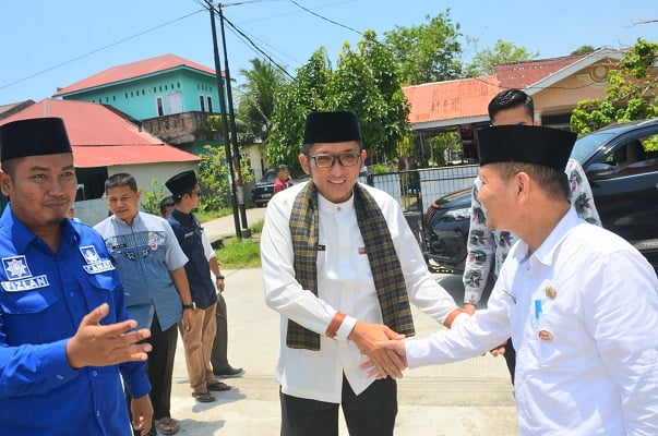 Wali Kota Padang, Hendri Septa melaksanakan Jumat Keliling di kawasan Lubuk Buaya pada Jumat (1/3/2024) siang. (Foto: Dok. Prokopim)